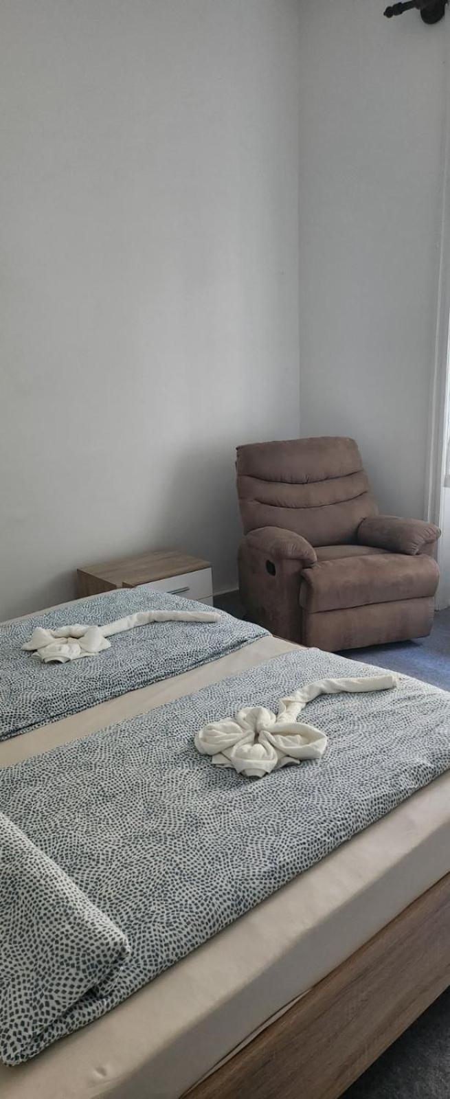 Rom Apartman Budapest Exterior photo