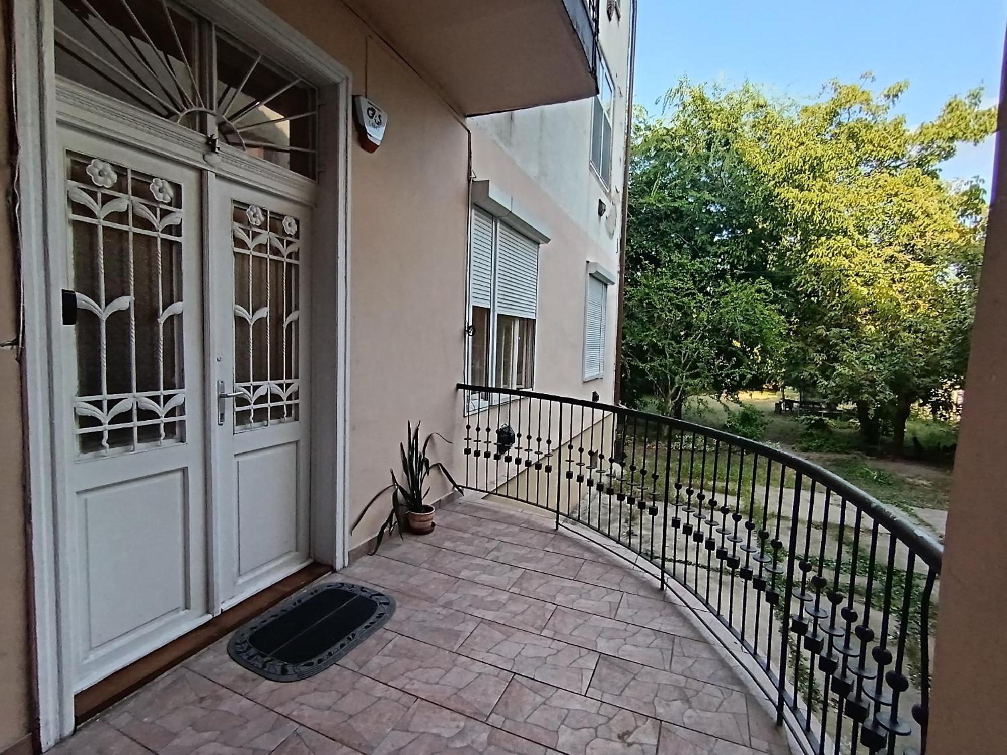 Rom Apartman Budapest Exterior photo